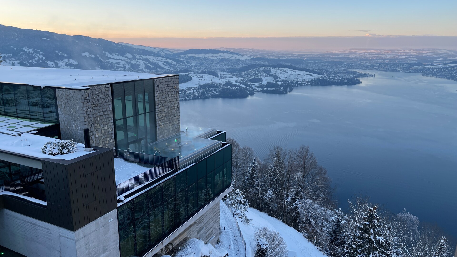 Bürgenstock Resort Luxuriöses SpaResort in der Schweiz